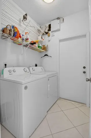6032 Rossmoor Lakes Court Boynton Beach FL 33437