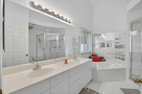 6032 Rossmoor Lakes Court Boynton Beach FL 33437