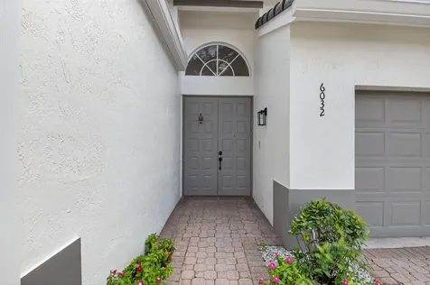 6032 Rossmoor Lakes Court Boynton Beach FL 33437