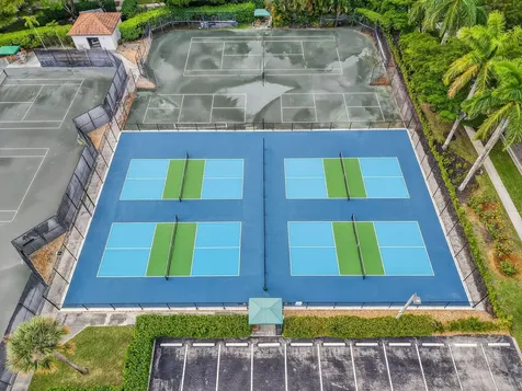 6032 Rossmoor Lakes Court Boynton Beach FL 33437