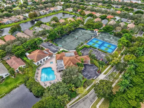 6032 Rossmoor Lakes Court Boynton Beach FL 33437