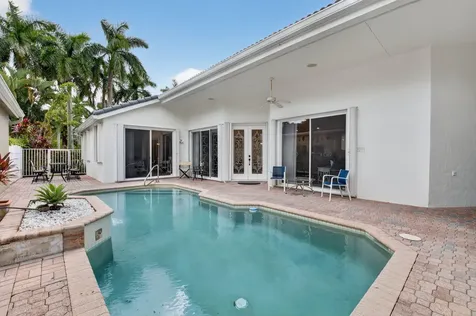 6032 Rossmoor Lakes Court Boynton Beach FL 33437