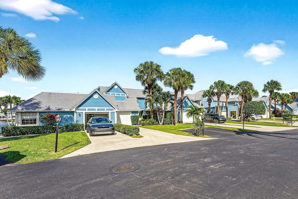 812 Ocean Dunes Circle Jupiter FL 33477