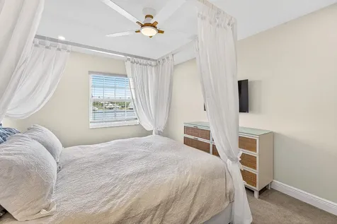 812 Ocean Dunes Circle Jupiter FL 33477