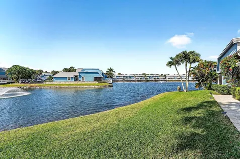 812 Ocean Dunes Circle Jupiter FL 33477