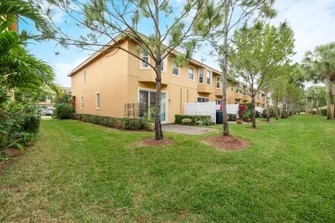 5809 Monterra Club Drive Lake Worth FL 33463