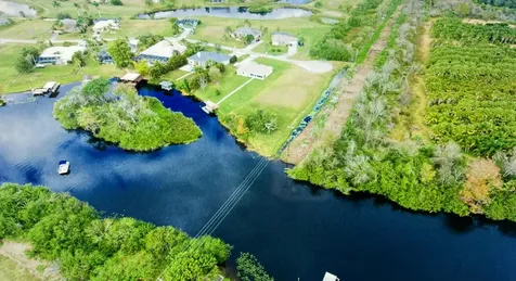 1560 SE 23rd Street Okeechobee FL 34974