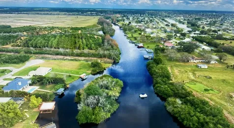 1560 SE 23rd Street Okeechobee FL 34974