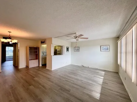 434 Southampton B West Palm Beach FL 33417