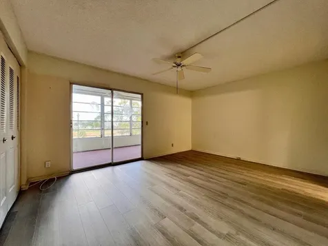 434 Southampton B West Palm Beach FL 33417