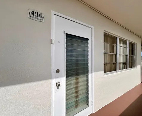 434 Southampton B West Palm Beach FL 33417