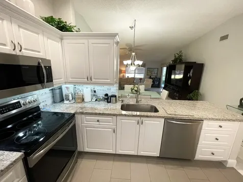 6071 Millington Way Delray Beach FL 33484