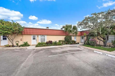 292 Cape Cod Circle Lake Worth FL 33467