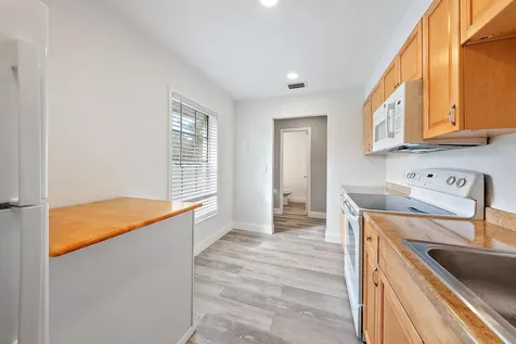 292 Cape Cod Circle Lake Worth FL 33467