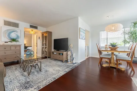 2004 Lake Osborne Drive Lake Worth Beach FL 33461