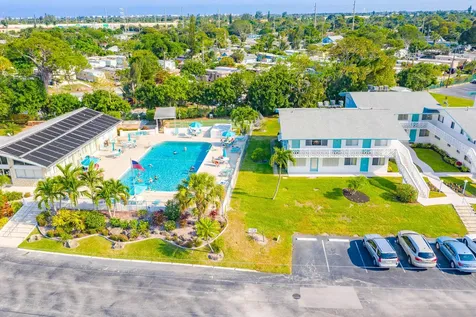 2004 Lake Osborne Drive Lake Worth Beach FL 33461