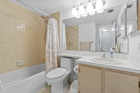 302 Knotty Pine Circle Greenacres FL 33463