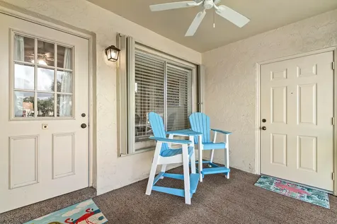 302 Knotty Pine Circle Greenacres FL 33463