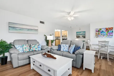 302 Knotty Pine Circle Greenacres FL 33463