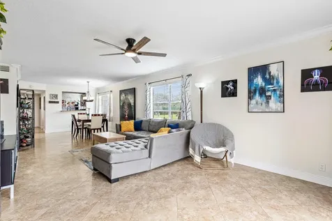 2905 Sw 22nd Avenue Delray Beach FL 33445