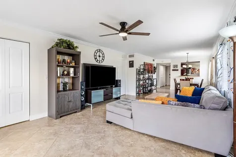 2905 Sw 22nd Avenue Delray Beach FL 33445