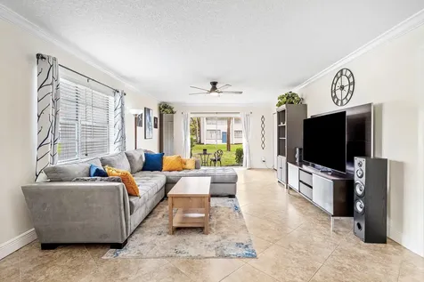 2905 Sw 22nd Avenue Delray Beach FL 33445