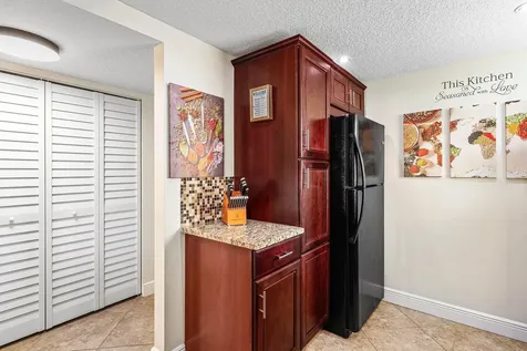 2905 Sw 22nd Avenue Delray Beach FL 33445