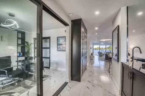 313 Lake Circle North Palm Beach FL 33408