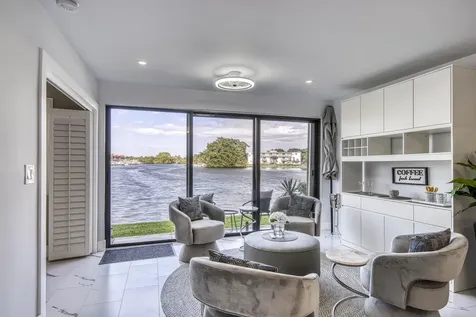 313 Lake Circle North Palm Beach FL 33408