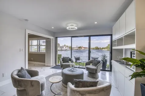 313 Lake Circle North Palm Beach FL 33408