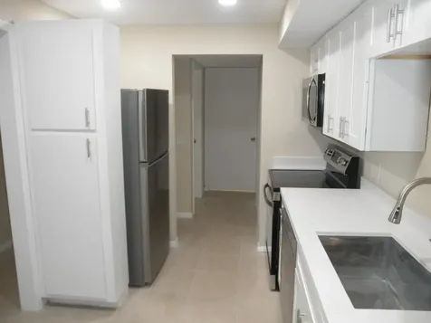 1856 Fairview Villas Drive Palm Springs FL 33406
