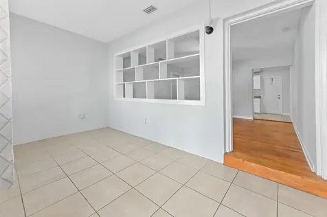 332 W Mango Street Lantana FL 33462