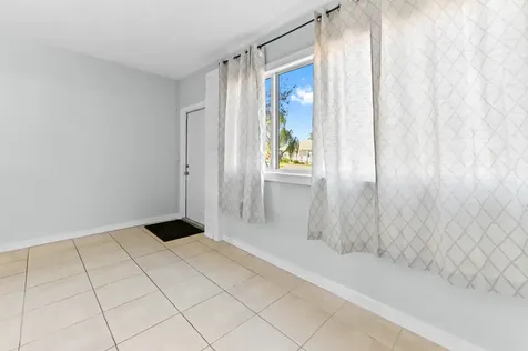 332 W Mango Street Lantana FL 33462