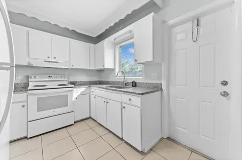 332 W Mango Street Lantana FL 33462
