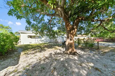 332 W Mango Street Lantana FL 33462