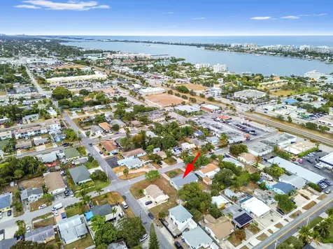 332 W Mango Street Lantana FL 33462