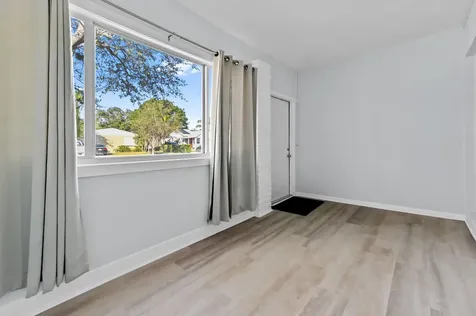 332 W Mango Street Lantana FL 33462
