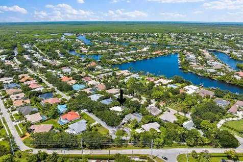 19115 Se Coral Reef Lane Jupiter FL 33458
