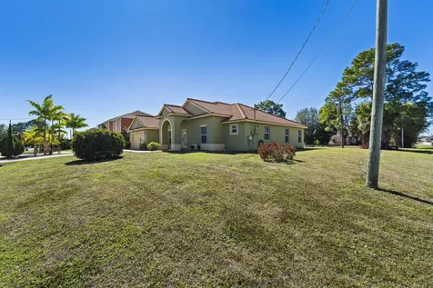 4102 Sw Utterback Street Port Saint Lucie FL 34953