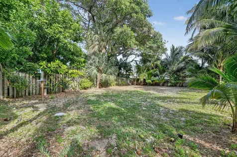 460 SE 18th Avenue Deerfield Beach FL 33441