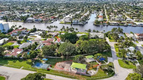 460 SE 18th Avenue Deerfield Beach FL 33441
