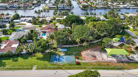 460 SE 18th Avenue Deerfield Beach FL 33441