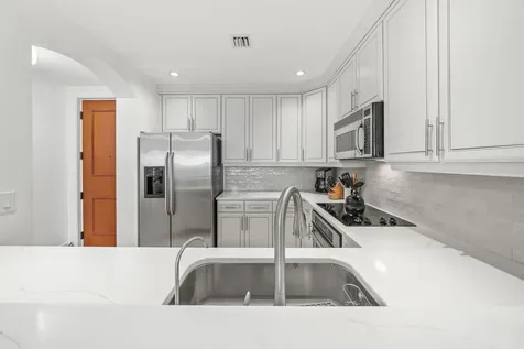 200 Ne 2nd Avenue Delray Beach FL 33444