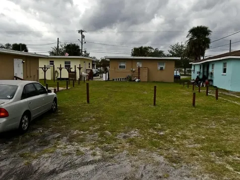 1211 N 16th Court Fort Pierce FL 34950
