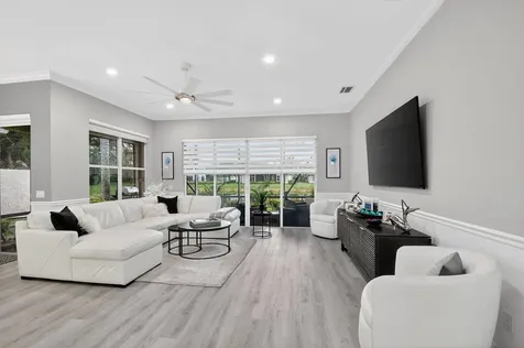 7821 Kingsley Palm Terrace Lake Worth FL 33467
