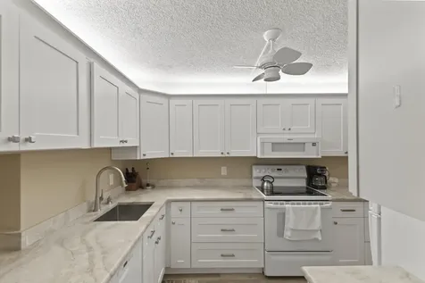 10155 Mangrove Drive Boynton Beach FL 33437
