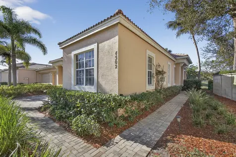 4502 Hickory Drive Palm Beach Gardens FL 33418