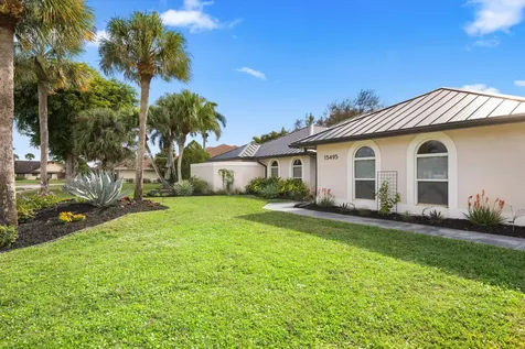 15495 Meadow Wood Drive Wellington FL 33414