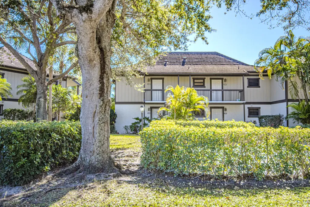 13334 Polo Club Road Wellington FL 33414