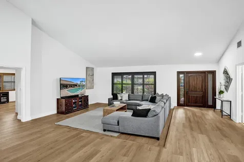 2413 Nw 40th Circle Boca Raton FL 33431